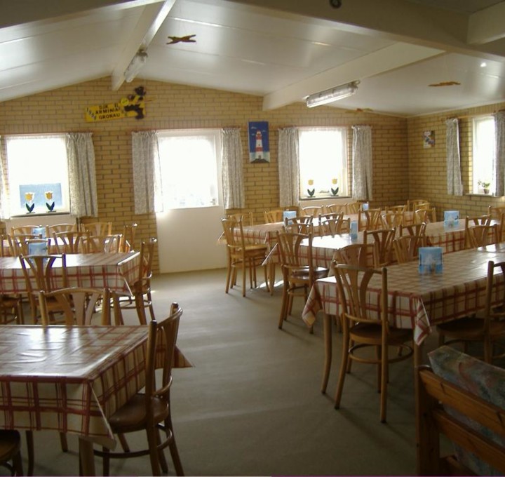 Recreatieboerderij IJnsen - eetzaal