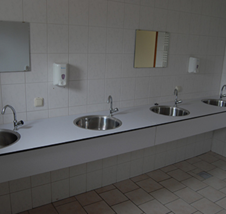 Recreatieboerderij IJnsen - wastafels